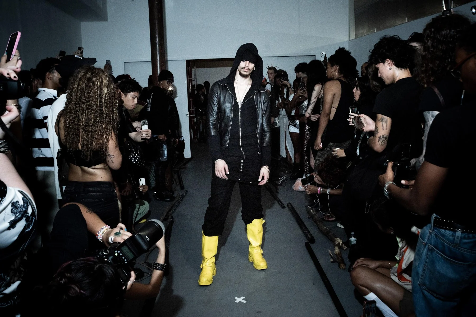 Sling “Nomad” Capris / Lambskin ½ Sleeve worn together on the runway